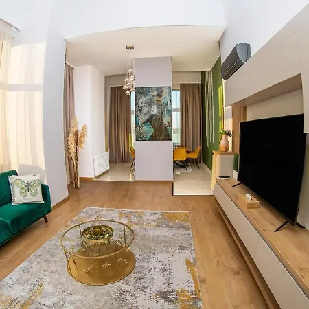 Centropolitan Penthouse With Jaccuzzi- 2 Free Parking- Self Check-in