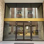 Centropolitan Penthouse With Jaccuzzi- 2 Free Parking- Self Check-in