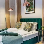 Apartmán Centropolitan Penthouse With Jaccuzzi- 2 Free Parking- Self Check-in