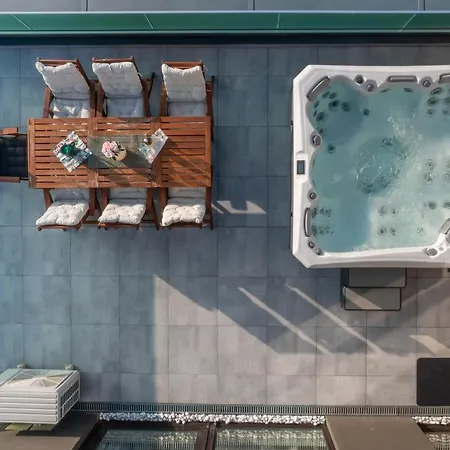 Apartmán Centropolitan Penthouse I Jacuzzi I 2 Free Parking I Self Check-in *