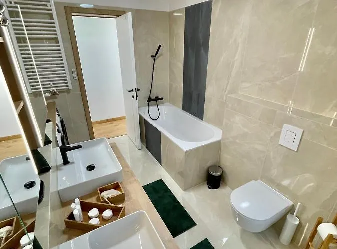 Centropolitan Penthouse I Jacuzzi I 2 Free Parking I Self Check-in Apartmán Budapešť