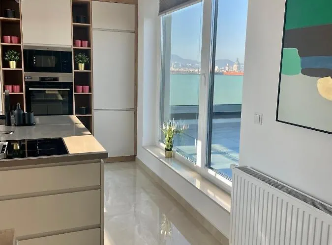 Apartmán Centropolitan Penthouse I Jacuzzi I 2 Free Parking I Self Check-in