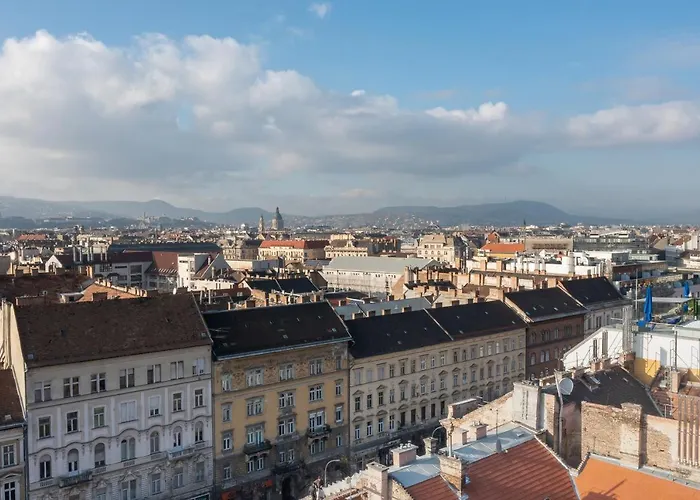 Centropolitan Penthouse I Jacuzzi I 2 Free Parking I Self Check-in Lejlighed *