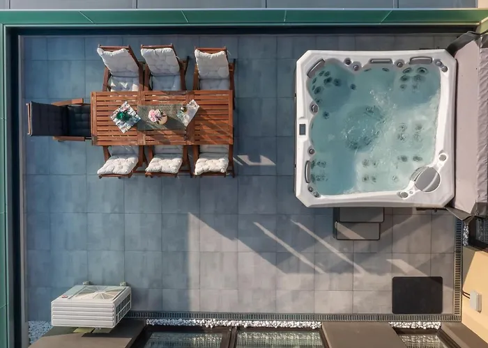 Apartmán Centropolitan Penthouse I Jacuzzi I 2 Free Parking I Self Check-in *