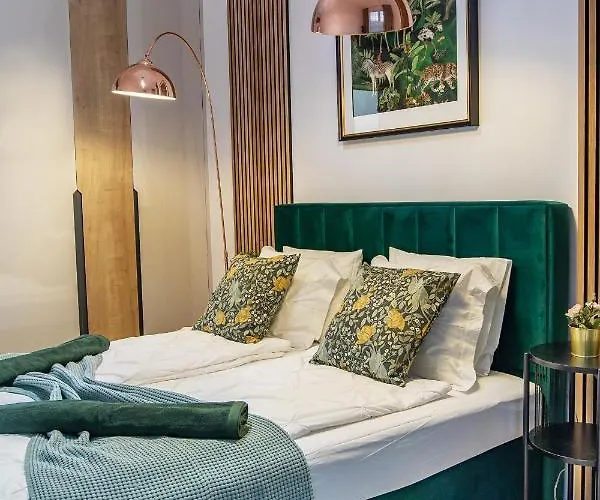 Apartmán Centropolitan Penthouse I Jacuzzi I 2 Free Parking I Self Check-in
